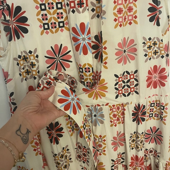 La DoubleJ Floral Dress - Picture 10 of 12